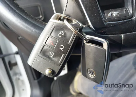 2020 Volkswagen Tiguan 2.0T Se/2.0T Se R-Line Black/2.0T Sel из США, поврежденный, VIN 3VV3B7AX3LM160503